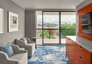 4-Star Hotel ∙ The Westin Bayshore, Vancouver