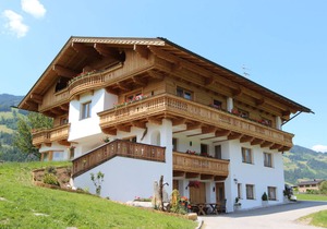 75 m² House ∙ 2 bedrooms ∙ 7 guests