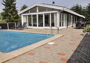 Beautiful home in Middelfart with sauna