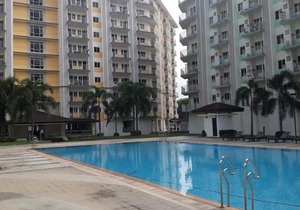 Field Residences 2 bedroom next to SM Sucat mall near airport