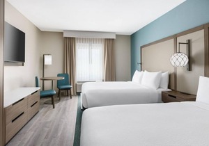 Great Deal! Pool, Free Grab-and-Go Breakfast, Family Vacation