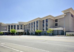 Hampton Inn & Suites Los Angeles Burbank Airport