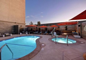 Hampton Inn & Suites Los Angeles Burbank Airport
