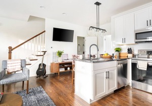 Hart Suite 10 by AvantStay | Gorgeous Town House w/Modern Amenities!