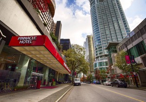 Pinnacle Hotel Harbourfront