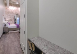 Studio 154 - Posh Suite