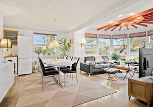 Stunning home in Middelfart with WiFi