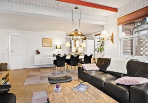 Stunning home in Middelfart with WiFi