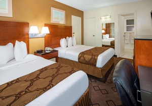 Travelodge by Wyndham Burbank-Glendale