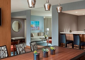 Vancouver Marriott Pinnacle Downtown Hotel