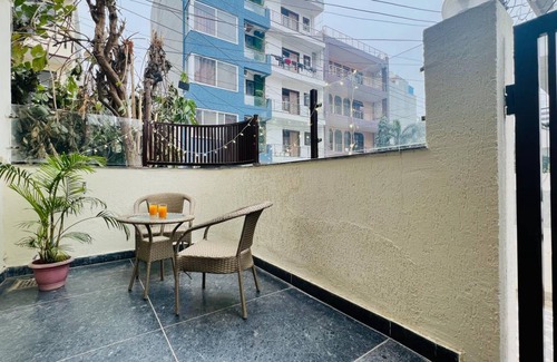 Sushant Lok Apartment | 134 m² Apartment ∙ 9 guests