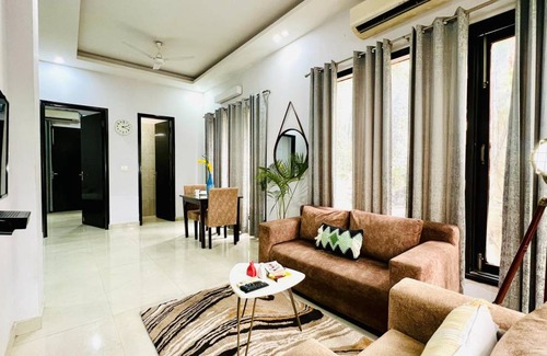 Sushant Lok Apartment | 134 m² Apartment ∙ 9 guests