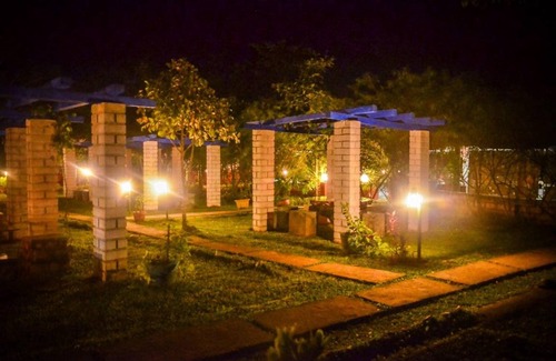 Dandeli Resort | 14 m² Resort ∙ 8 guests