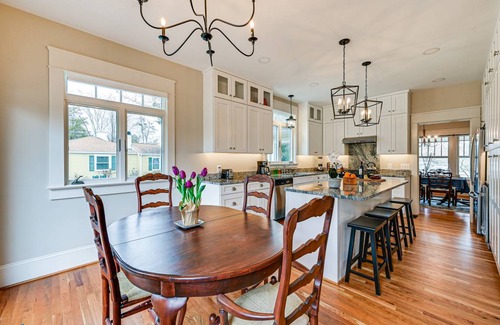 Winston - Salem House | 203 m² House ∙ 4 bedrooms ∙ 10 guests
