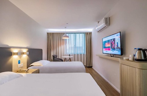 Jianggan Hotel | 25 m² Hotel ∙ 4 guests