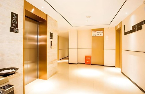 Guilin Hotel | 30 m² Hotel ∙ 3 guests