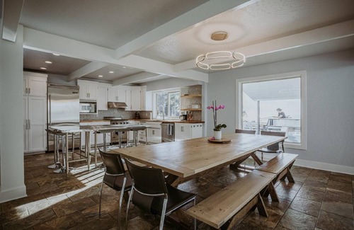 Brookings House | 390 m² House ∙ 4 bedrooms ∙ 10 guests