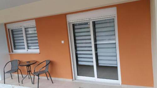 Serres Apartment | 57 m² Apartment ∙ 2 bedrooms ∙ 5 guests