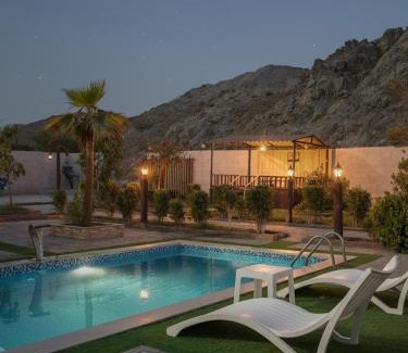 Al Gissemari House | 800 Mountain Resort Vacation House