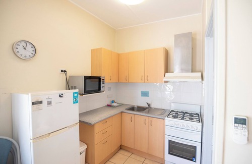 West End RV Rental | Belair Gardens Caravan Park