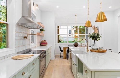 Shelby Hills House | Brand new modern stylish home 5mins to downtown
