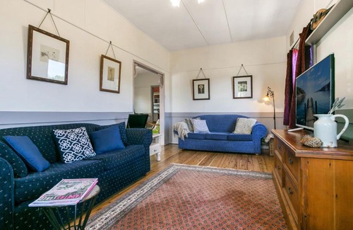 Katoomba House | Carinya Cottage