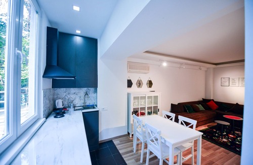 Saburtalo Apartment | Cozy apartment near Pekini avenue with yard/Patio