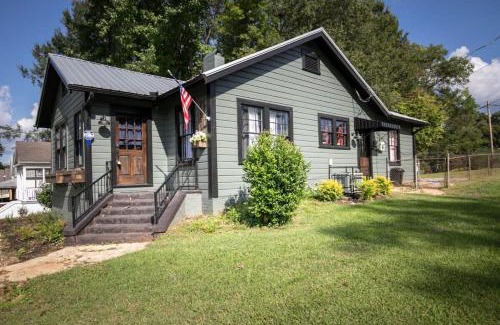 Crestline Heights House | East Lake Stunner-Located at the foot of the Ruffner Mountains