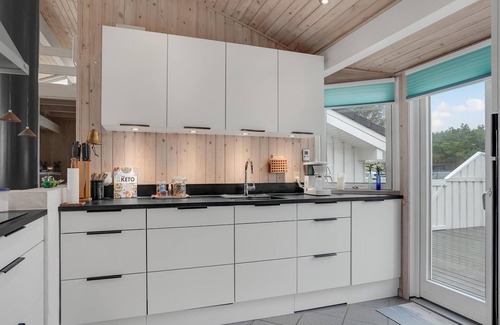 Grønhøj House | Gorgeous home in Løkken with WiFi