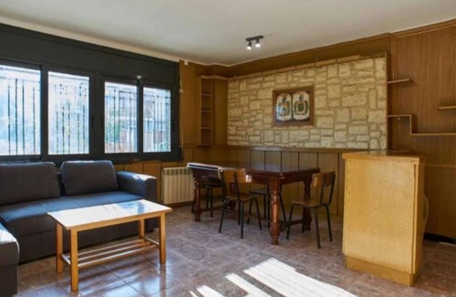 Esparraguera House | Holidays Domus Iano