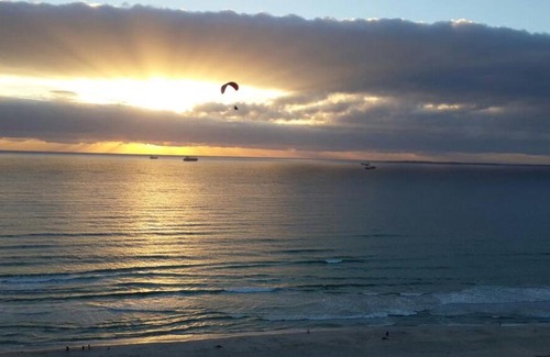 Bloubergstrand Apartment | Horizon Bay 1302 Loadshedding Free APT
