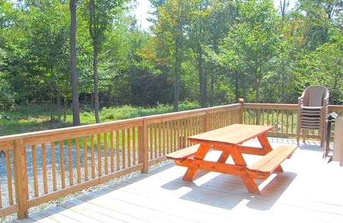 Morris Run House | House ∙ 2 bedrooms ∙ 8 guests