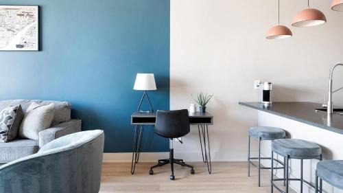 Inglewood Apartment | Landing Stunning 1BD Rooftop Lounge