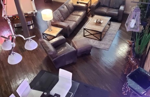 Downtown Nashville Condo | Location Can't be Beat! Professionally Cleaned