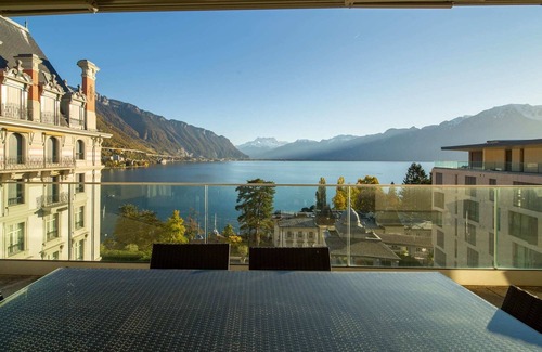 Montreux City Centre Apartment | Luxury Penthouse in Montreux City with Lake View