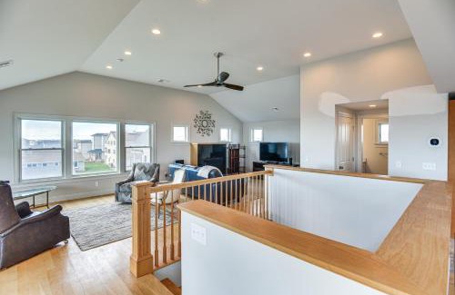 Narragansett House | Narragansett Home with Scenic Views Walk to Beach!