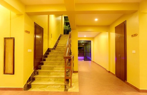 Pokhara Hostel | Om Gaura Hotel