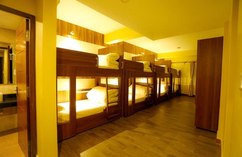 Pokhara Hostel | Om Gaura Hotel