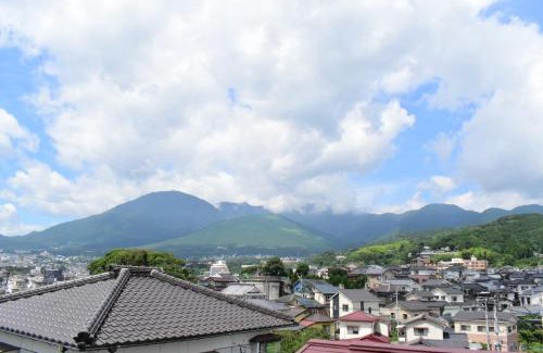 Kannawa Onsen House | OMOLOSO Hostel オモロソウ ホステル