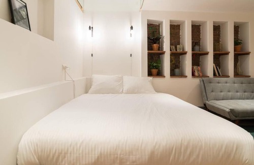 Old Town Apartment | Saint Claire 3
