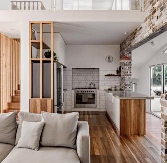 Mollymook Beach House | The Loft @ Mollymook 70s Beach House