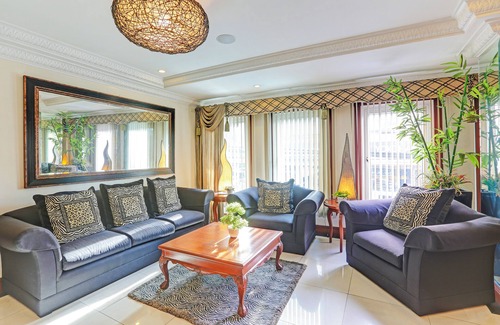Pio del Pilar Hostel | Townhouse OAK Makati Manila Near PNR Pasay Evangelista formerly VIP Suites