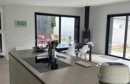 Finistere Villa | Ty Du - Plage du Sillon - Parking