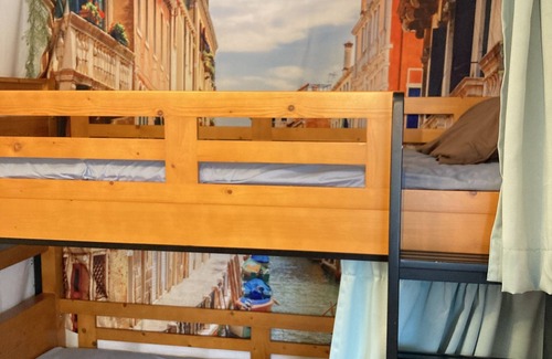 Kannai Hostel | Yokohama Minato Hostel. Big Shared Room/5 Bunkbeds/30min to Haneda Airport