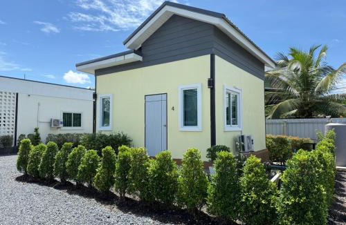 Bang Nam Prieo Resort | ช้อนเงินรีสอร์ท