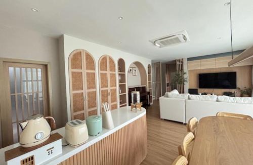 Bang Kaeo House | บ้านพักญี่ปู่น Japandi Cozy House