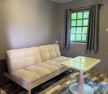 Muak Lek House | บ้านเชิงเขาโฮมสเตย์ บ้านบนเขา