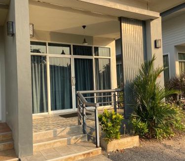 Nong Saeng Resort | ร่มปาล์มรีสอร์ท สระบุรี Rompalm Saraburi