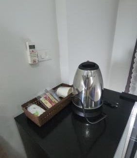 Ongkharak Hostel | หลังมอ อพาร์ตเมนต์สามสาว