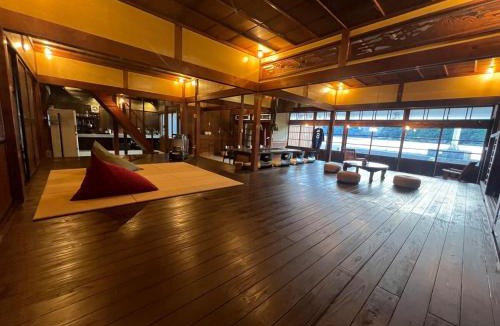Owase Apartment | 一棟貸し 海辺の古民家宿sent